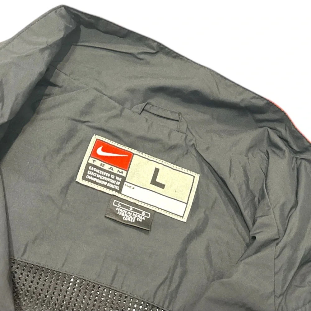 Nike Beavers Black Windbreaker with Orange Stripe Men’s‎ Large